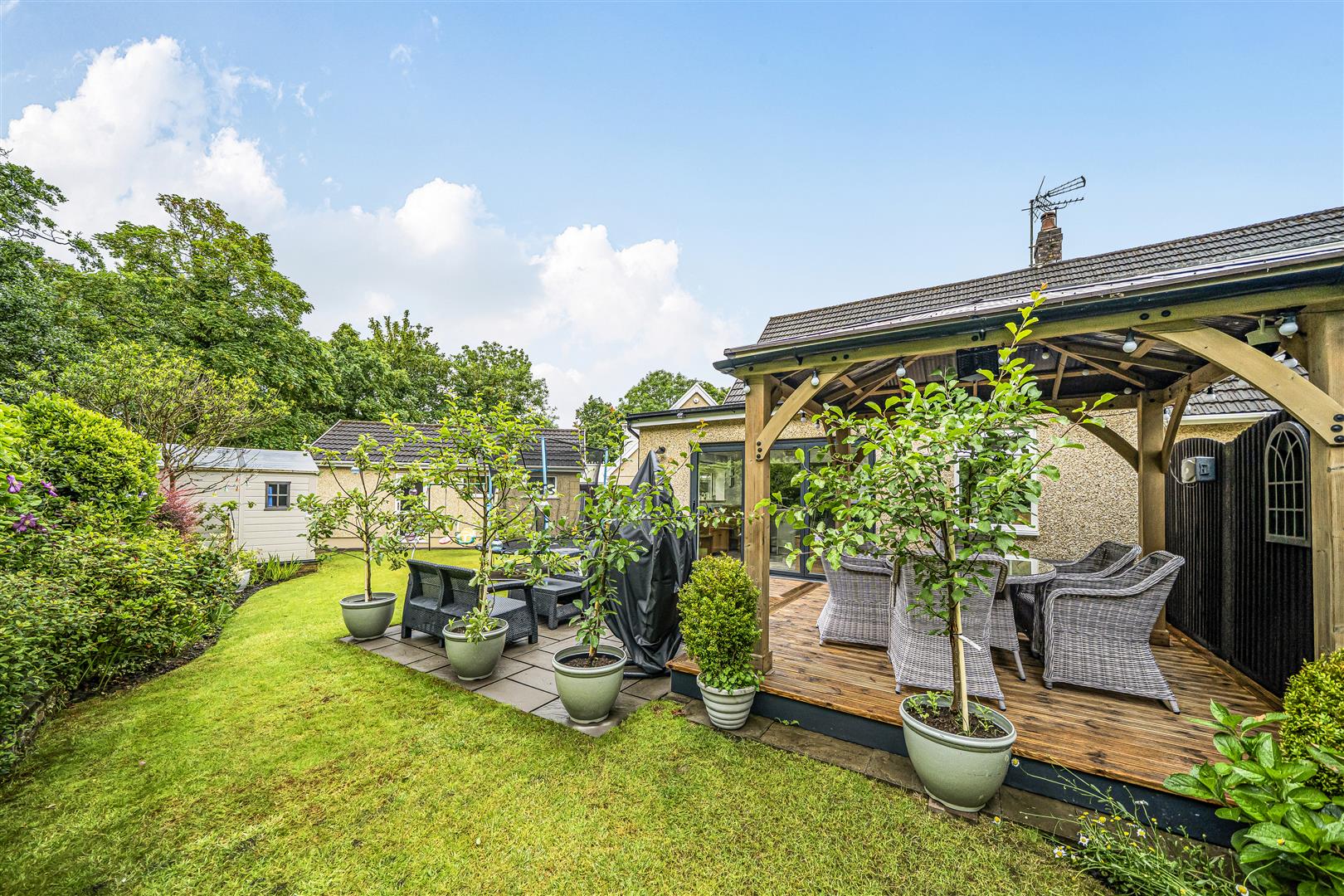 Woodfield Avenue, Pontlliw, Swansea, SA4 9EQ